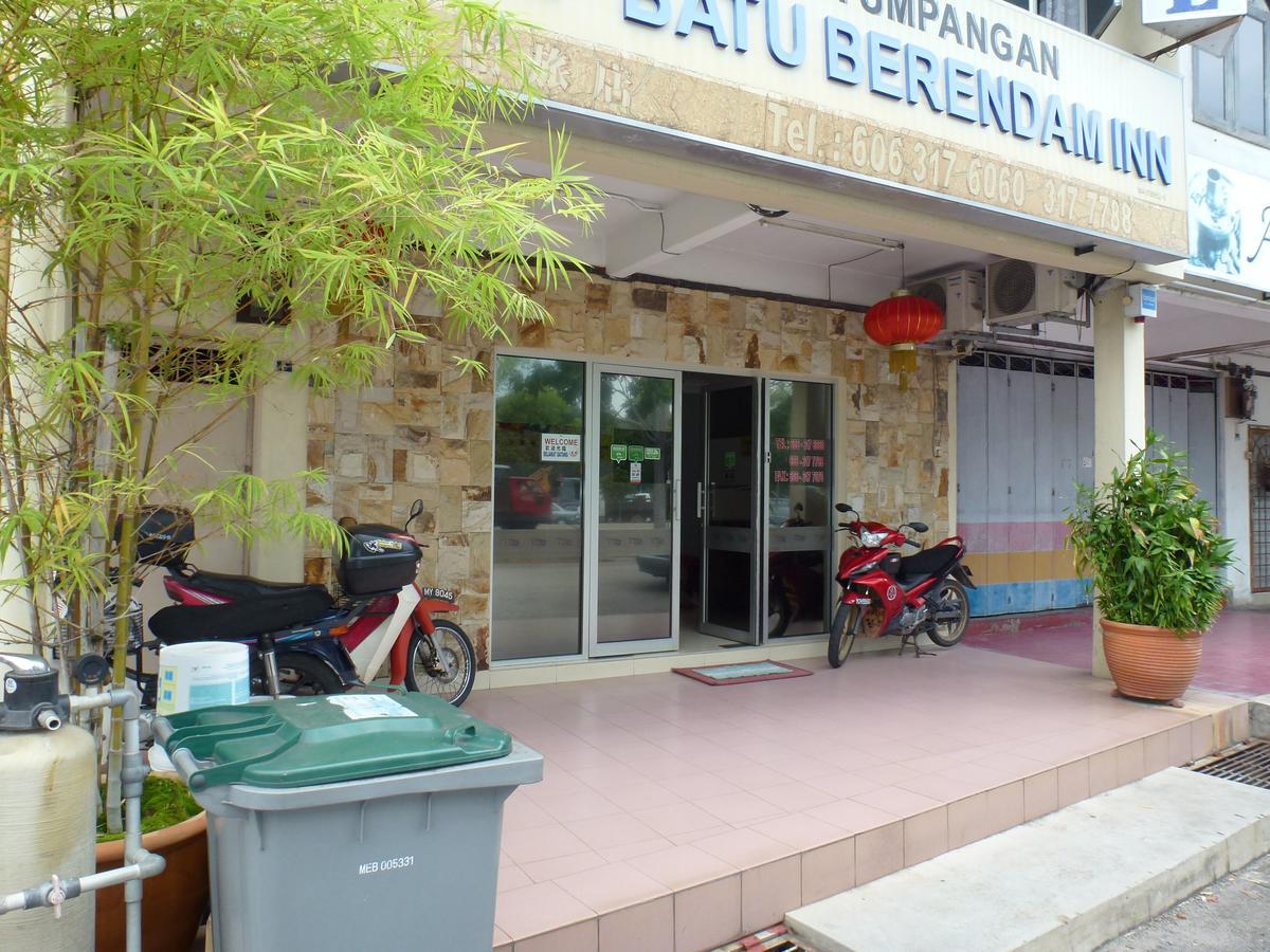 Batu Berendam Inn Kampong Sungai Putat Luaran gambar