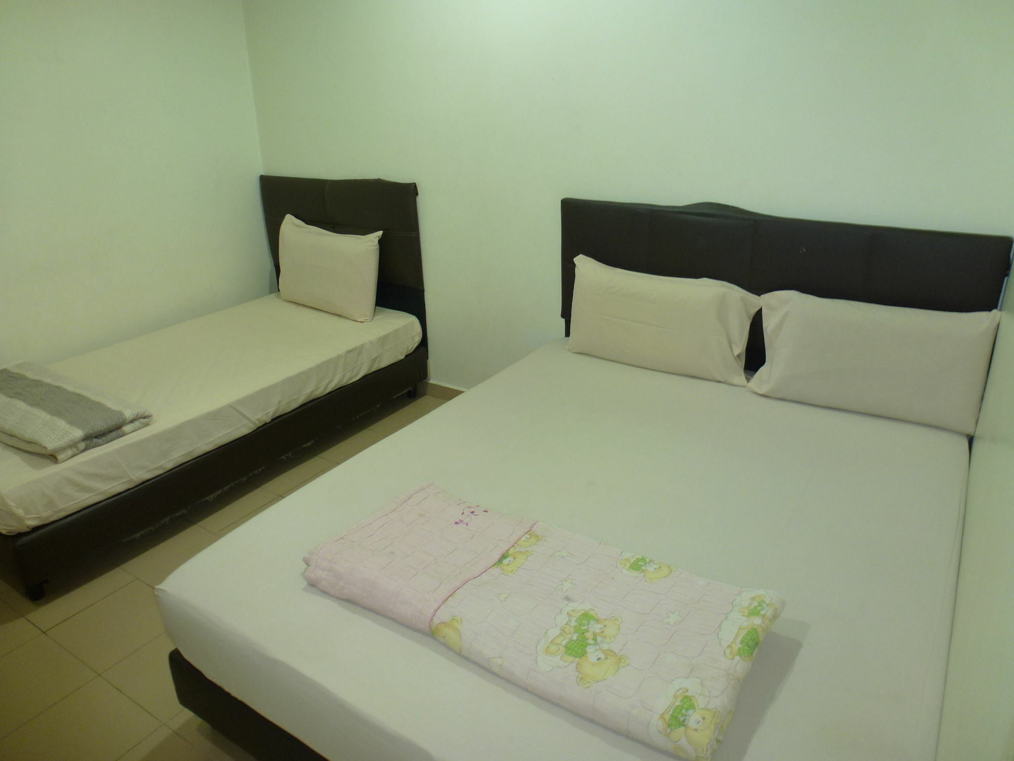 Batu Berendam Inn Kampong Sungai Putat Luaran gambar